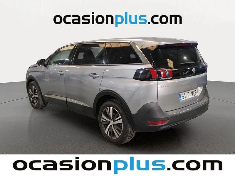 Usado Peugeot 5008 Allure 131 CV (96 kW) 2022 Gris SUV