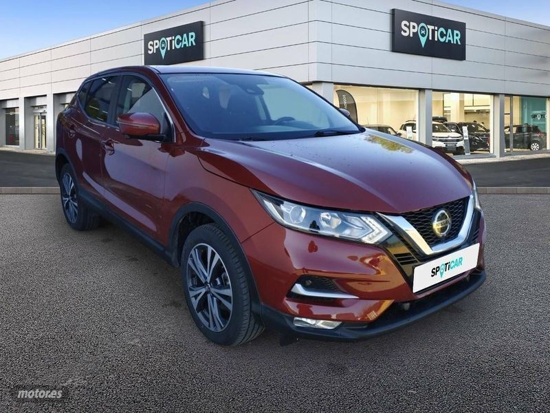 Usado Nissan Qashqai N-Connecta 116 CV (85 kW) 2018 Rojo SUV