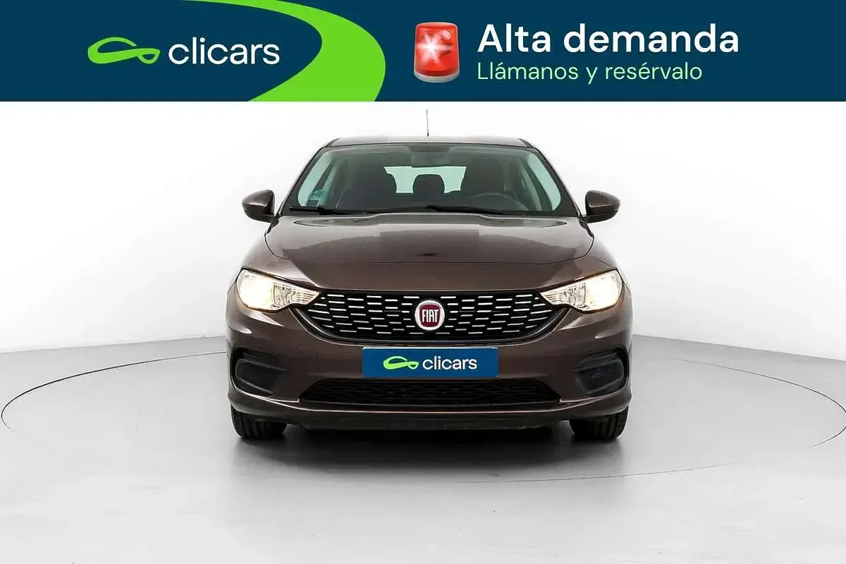 Occasion Fiat Tipo Easy 95 PK (69 kW) 2017 Bruin Sedan