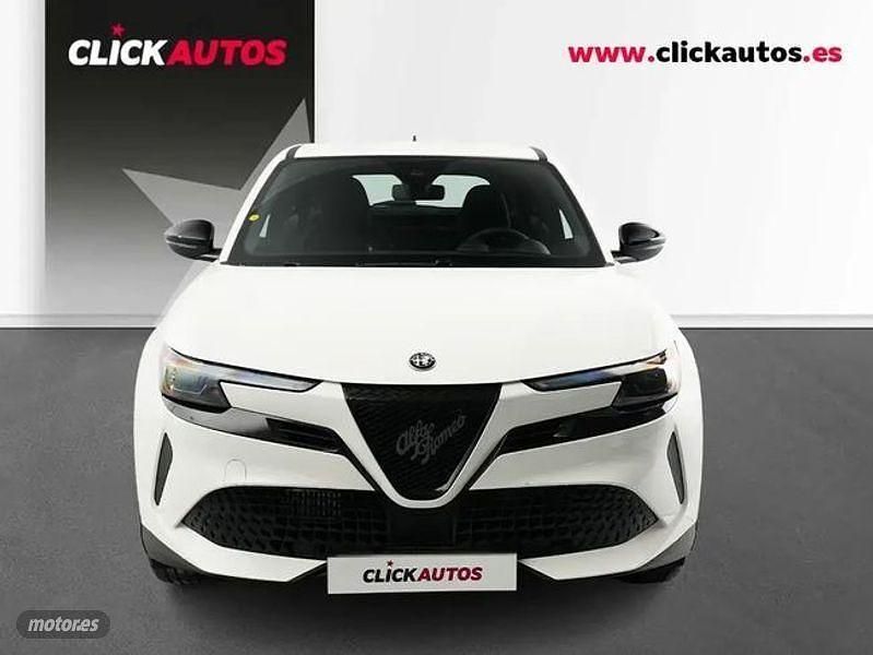 Usado Alfa Romeo Junior 136 CV (100 kW) 2025 Blanco SUV