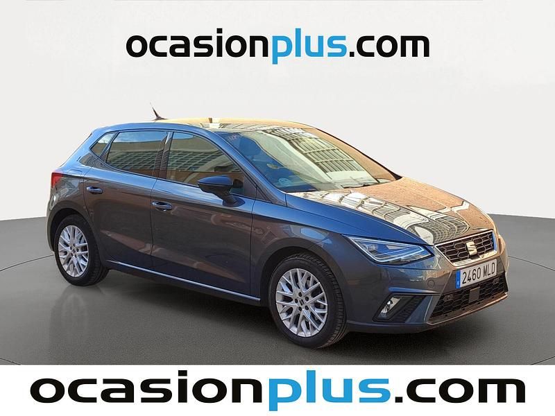 Usado Seat Ibiza FR 110 CV (80 kW) 2023 Gris Berlina