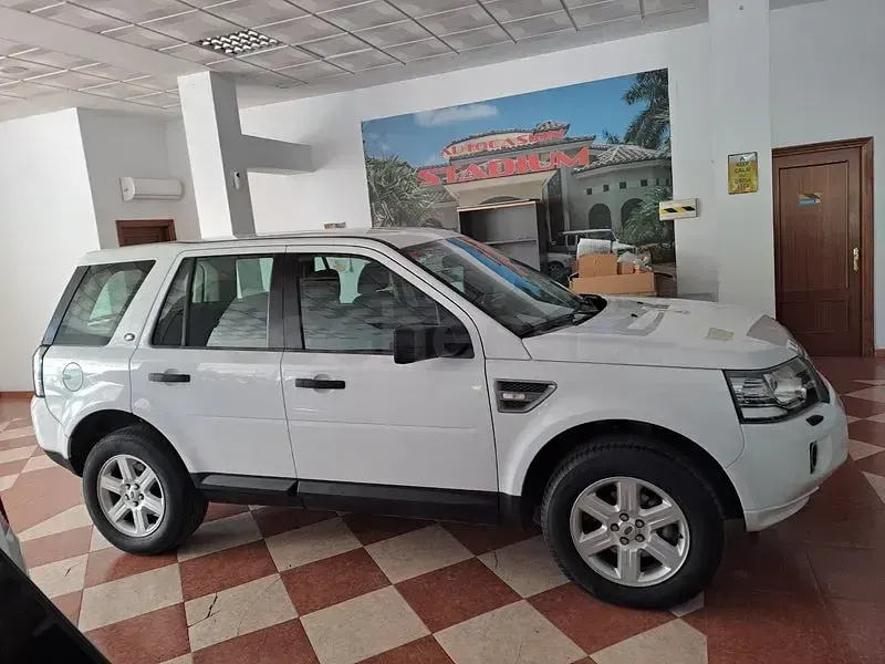 Usado Land Rover Freelander 2 SE 150 CV (110 kW) 2013 Blanco SUV