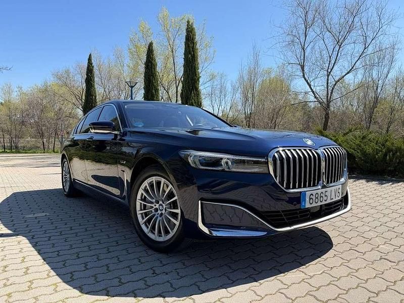 Usado BMW 745e Comfort Edition 393 CV (289 kW) 2022 Azul Berlina