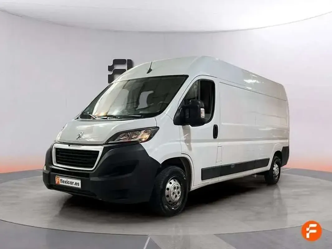 Usado Peugeot Boxer S 140 CV (102 kW) 2023 Blanco Van