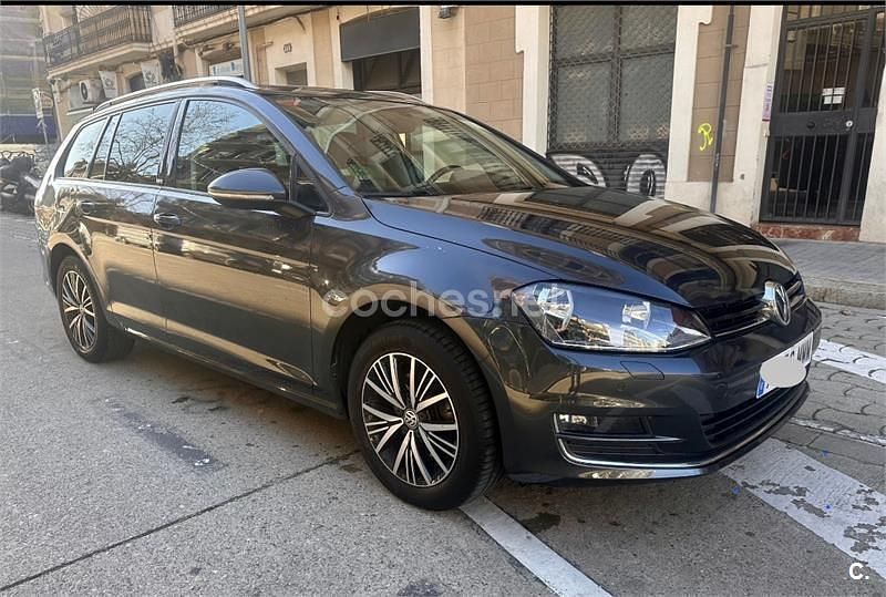 Usado VW Golf VII Edition 110 CV (80 kW) 2016 Gris / plata Familiar