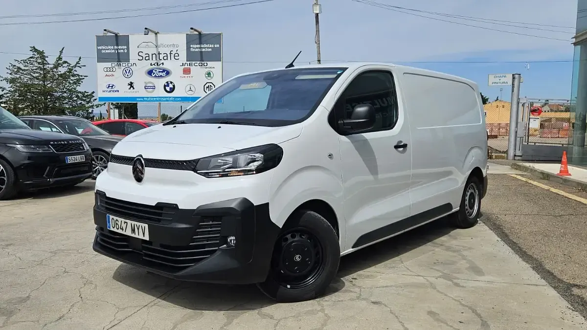 Usado Citroën Jumpy 120 CV (88 kW) 2025 Blanco Monovolumen