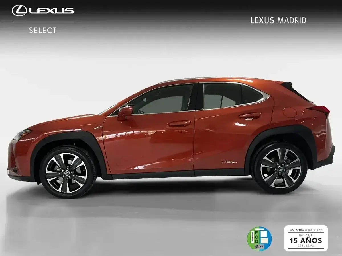 Usado Lexus UX 184 CV (135 kW) 2023 Naranja SUV