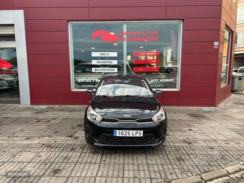 Usado Kia Rio 84 CV (61 kW) 2021 Negro