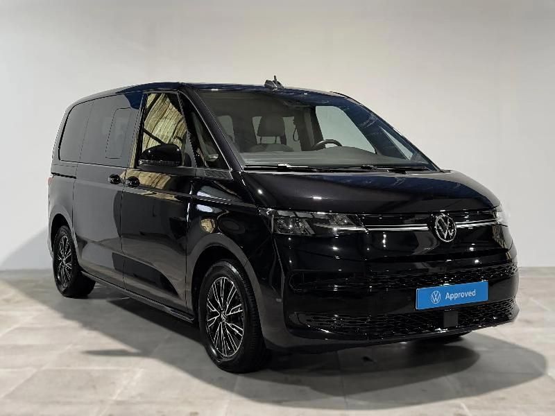 Usado VW Multivan Life 150 CV (110 kW) 2025 Negro Van