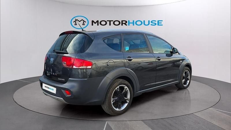 Usado Seat Altea Sport 170 CV (125 kW) 2010 Gris / plata Monovolumen