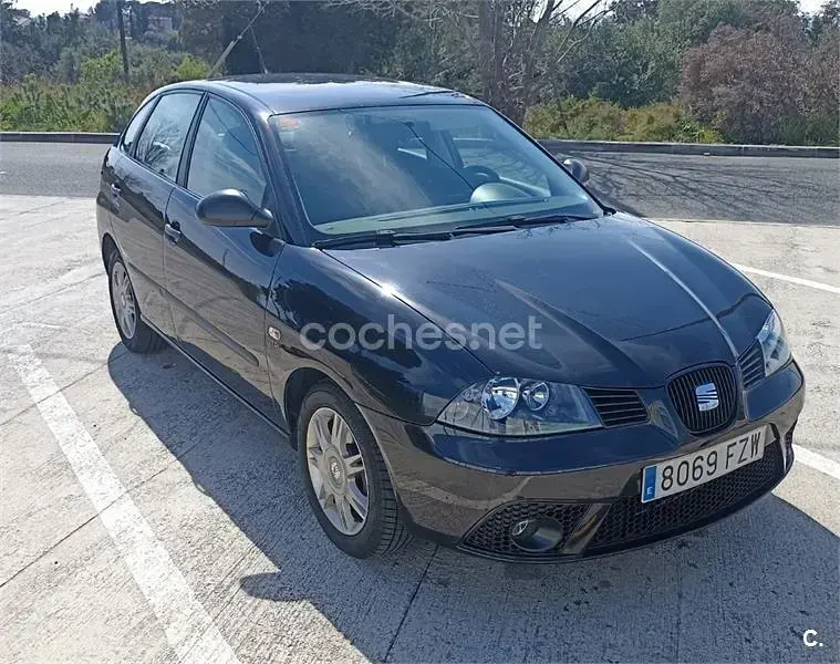 Usado Seat Ibiza 100 CV (73 kW) 2008 Negro Berlina