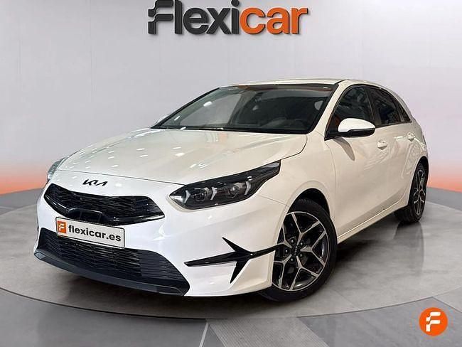 Usado Kia Ceed 160 CV (117 kW) 2024 Blanco Utilitario