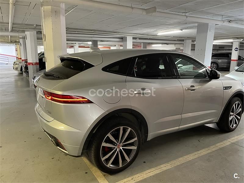 Usado Jaguar E-Pace R-Dynamic 180 CV (132 kW) 2018 Gris / plata SUV