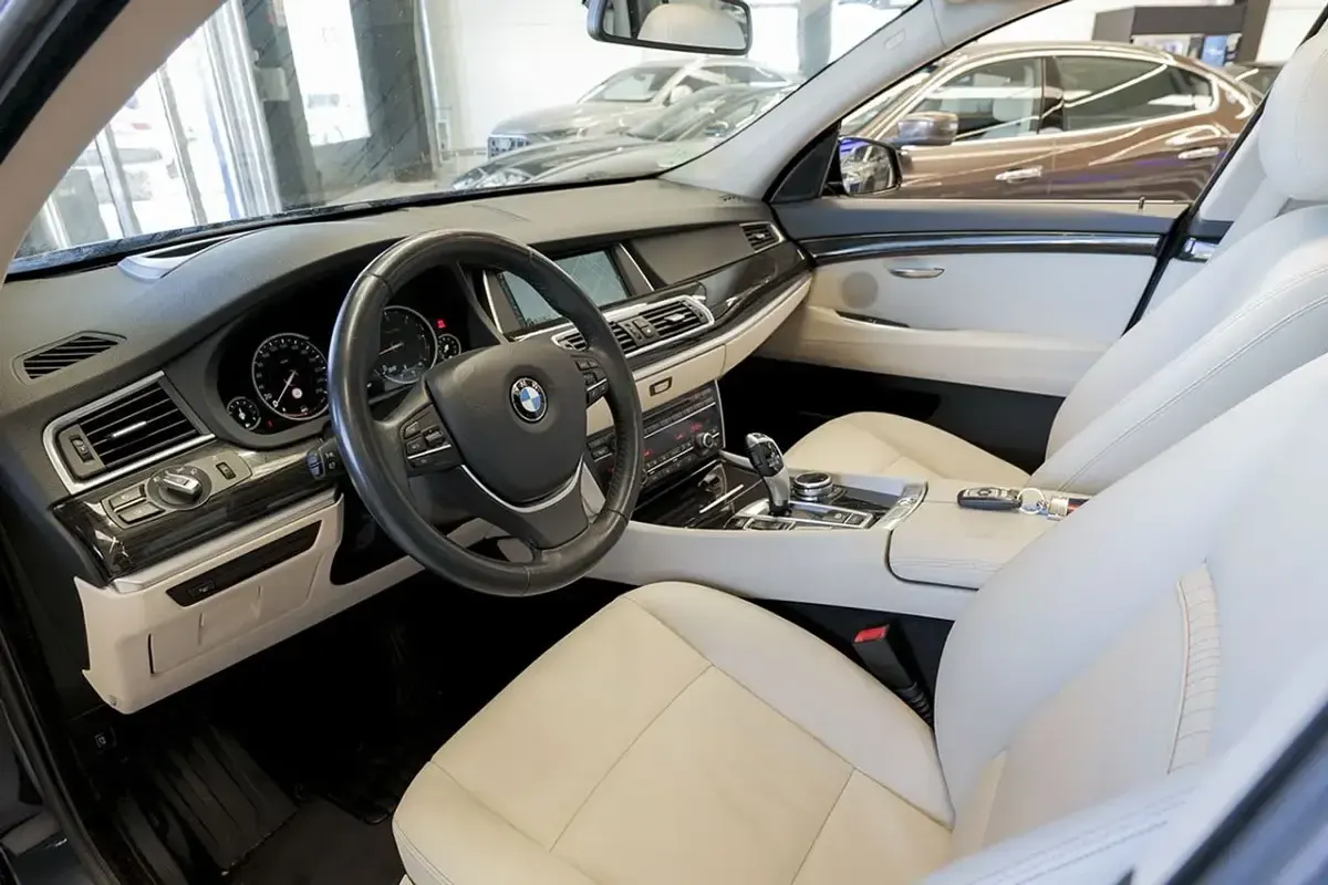 Usado BMW 520 Gran Turismo Comfort Edition 184 CV (135 kW) 2014 Azul Coupe