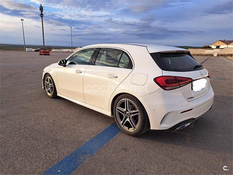 Usado Mercedes A180 109 CV (80 kW) 2018 Blanco Berlina