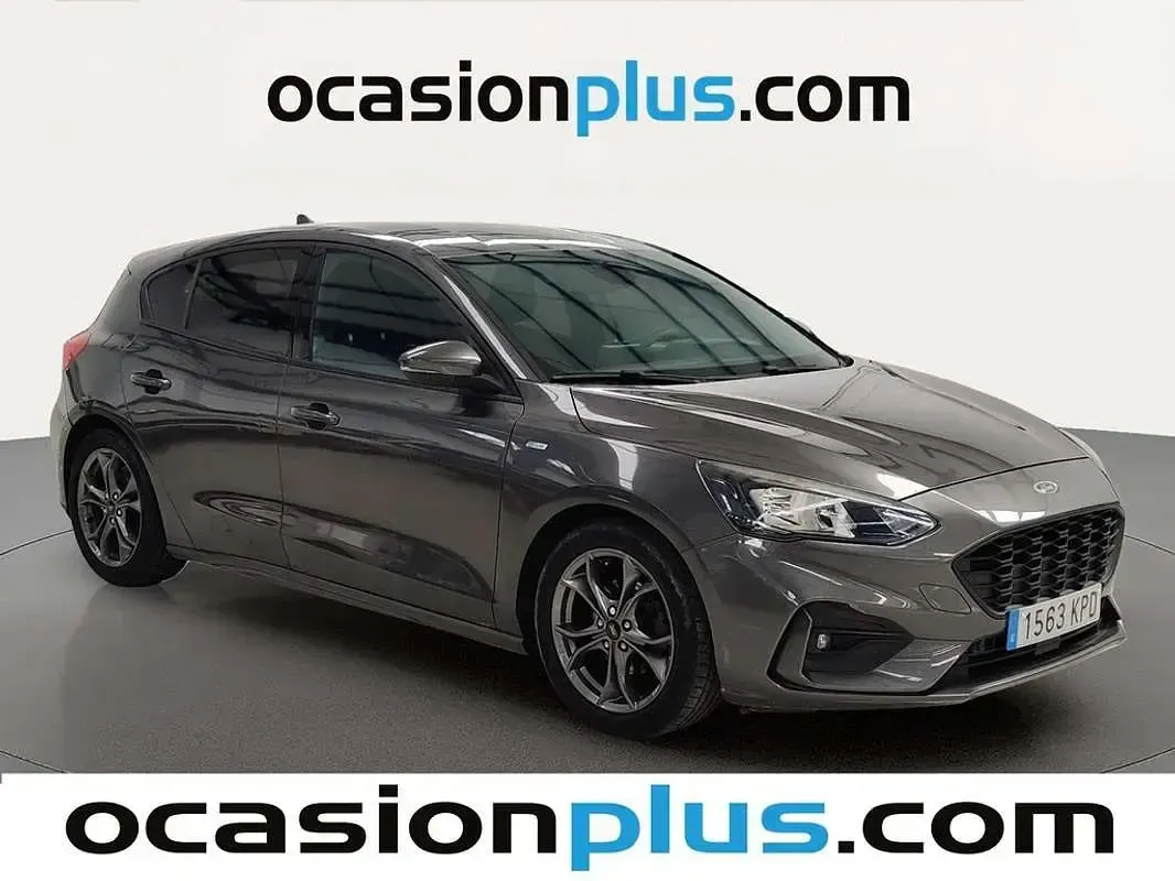Usado Ford Focus ST-Line 125 CV (91 kW) 2018 Gris Utilitario