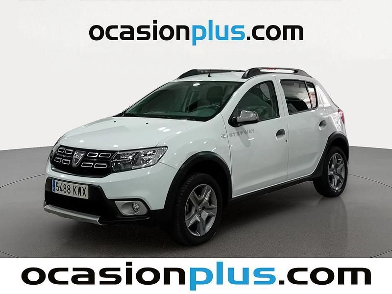 Usado Dacia Sandero Comfort 90 CV (66 kW) 2019 Blanco Utilitario