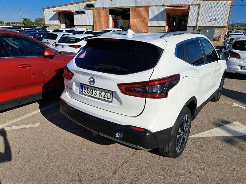Begagnad Nissan Qashqai N-Connecta 150 HK (110 kW) 2019 Vit SUV