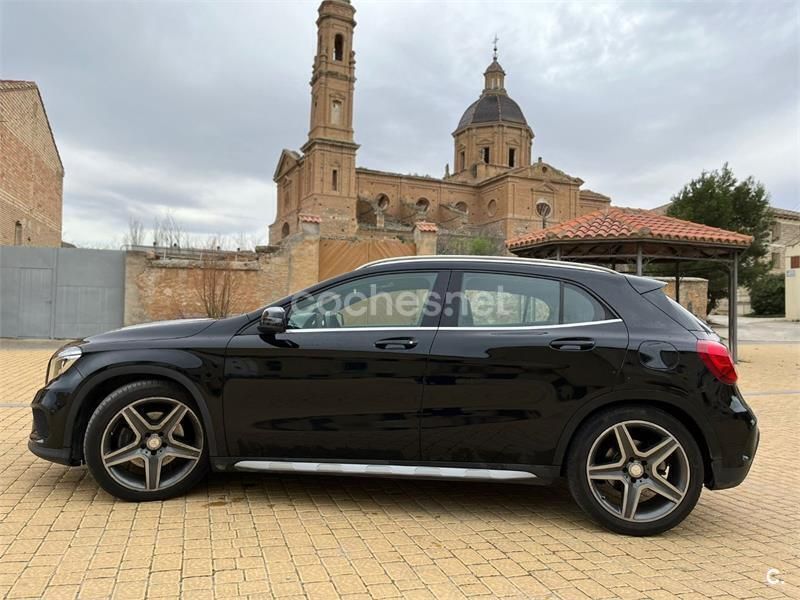 Usado Mercedes GLA220 190 CV (139 kW) 2020 Negro SUV