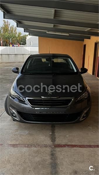 Gris / plata Usado 2017 Peugeot 308 Style Berlina | 13.300 € (Un poco caro) - Imagen 1/4