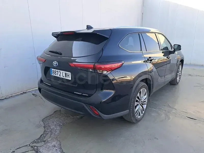 Usado Toyota Highlander Advance 246 CV (180 kW) 2022 Negro SUV