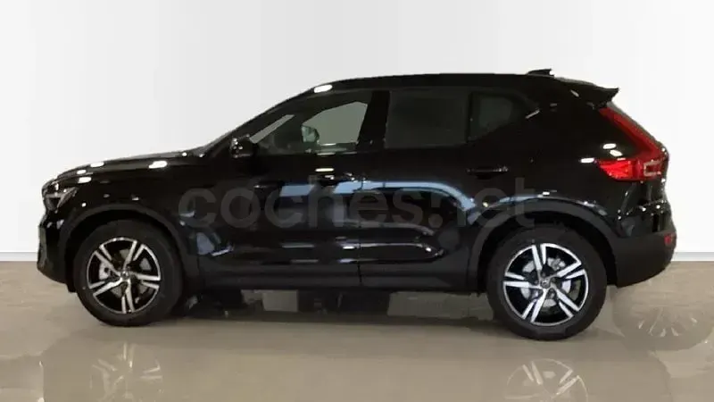 Nuevo Volvo XC40 Plus 163 CV (119 kW) 2026 Negro SUV