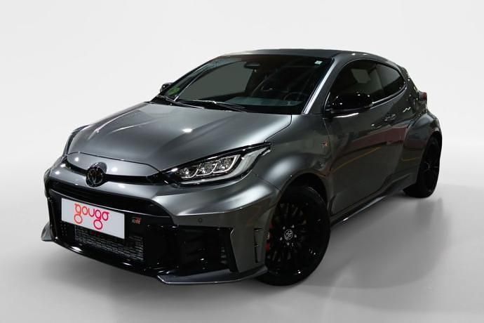 Usado 2024 Toyota Yaris Berlina | 50.000 € - Imagen 1/4