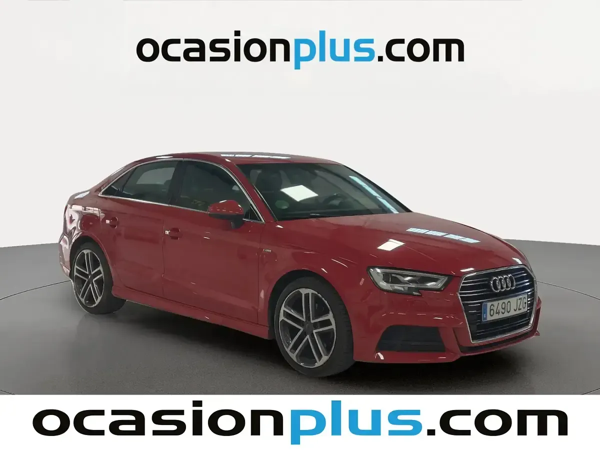 Usado Audi A3 S-Line 116 CV (85 kW) 2017 Rojo Berlina