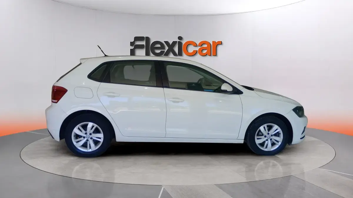 Usado VW Polo Advance 95 CV (69 kW) 2018 Blanco Utilitario