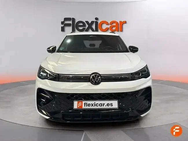 Usado VW Tiguan R-line 150 CV (110 kW) 2024 Blanco SUV