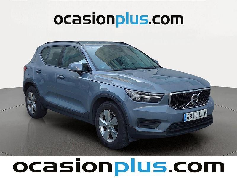 Usado Volvo XC40 Momentum 129 CV (94 kW) 2020 Gris SUV