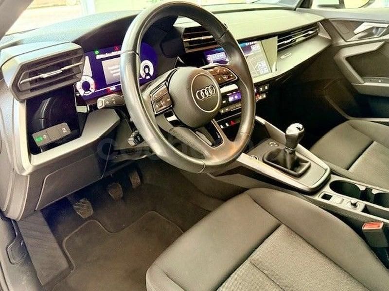 Usado Audi A3 Advanced Plus 110 HP (80 kW) 2023 Branco Sedan