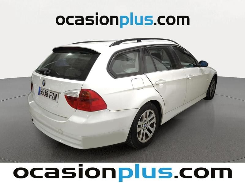 Usado BMW 320 170 CV (125 kW) 2008 Blanco Familiar