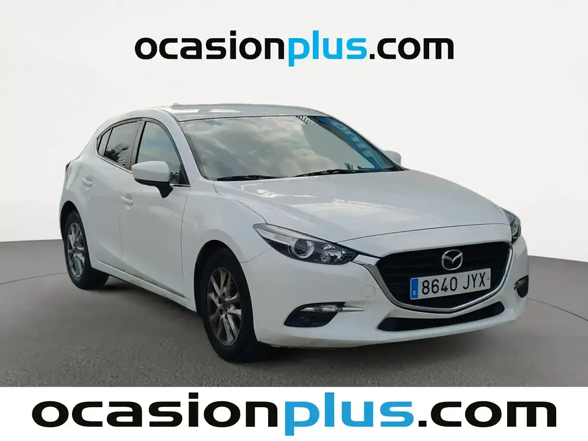 Begagnad Mazda 3 Style 150 HK (110 kW) 2017 Vit Sedan