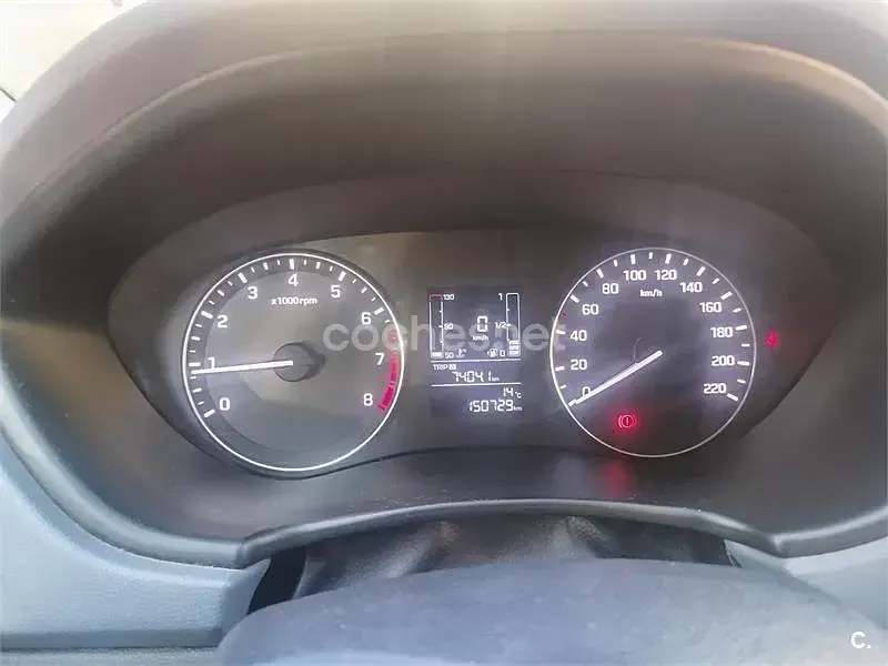 Usado Hyundai i20 84 CV (61 kW) 2016 Blanco Berlina