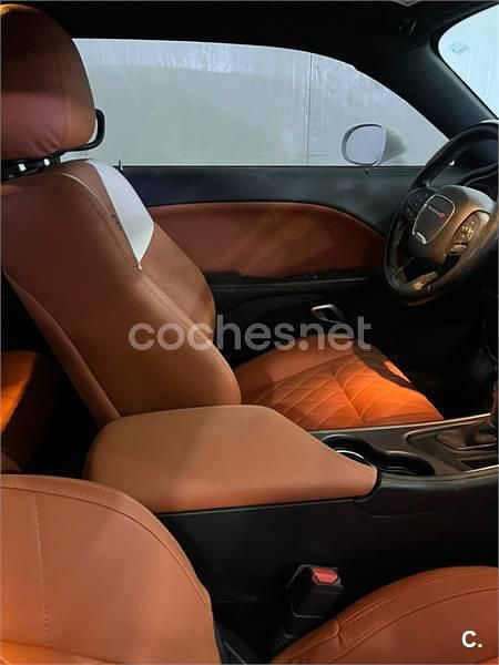 Blanco Usado 2023 Dodge Challenger SXT Coupe | 23.700 € - Imagen 1/4