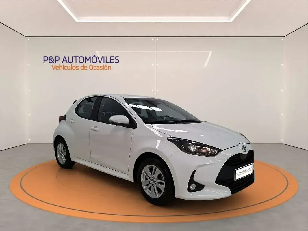 Usado Toyota Yaris Edition 125 CV (91 kW) 2023 Blanco Utilitario