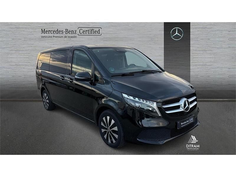 Usado Mercedes V250 190 CV (139 kW) 2023 Negro Monovolumen