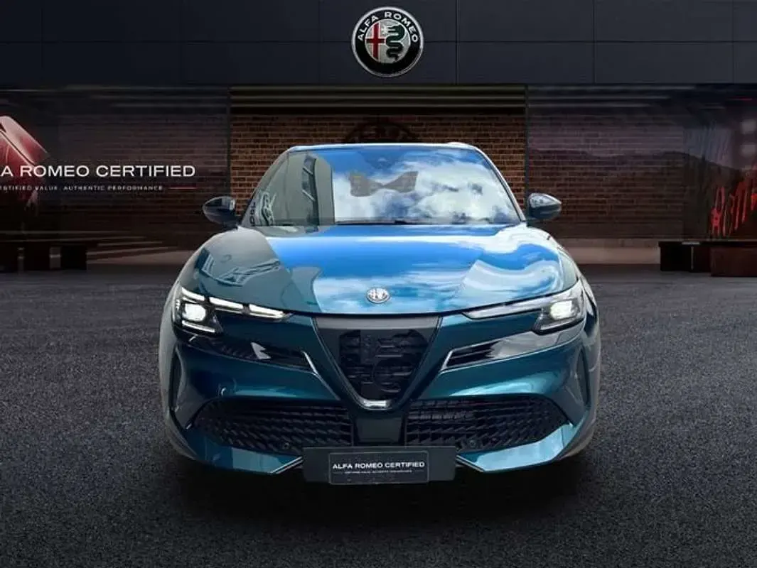 Usado Alfa Romeo GT Junior 136 CV (100 kW) 2024 Azul SUV
