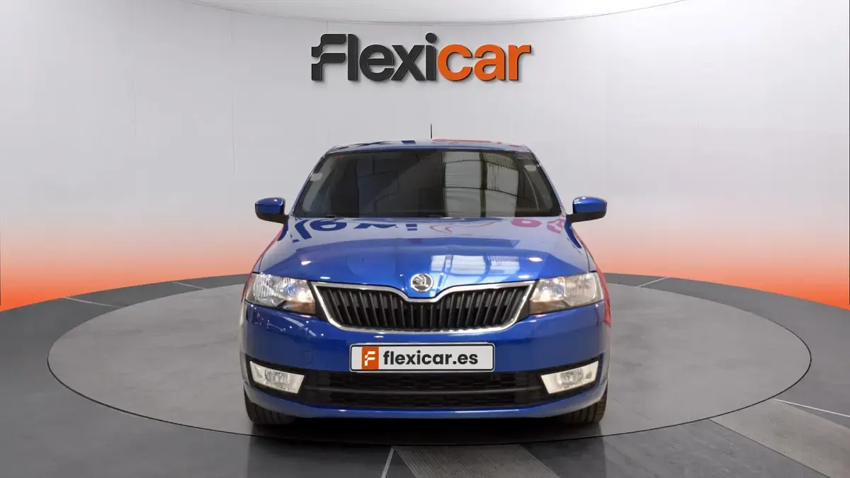 Usado Skoda Rapid 110 CV (80 kW) 2018 Azul Utilitario