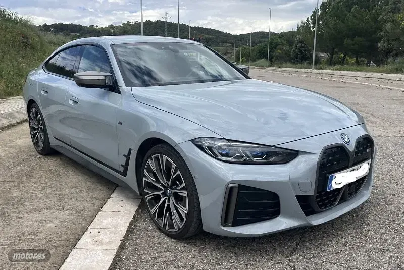 Usado BMW i4 Comfort Edition 400 kW (544 CV) 2024 Gris Berlina