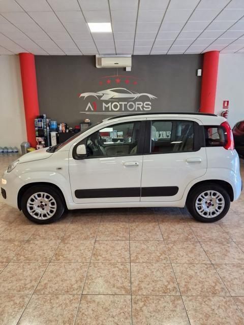 Usado Fiat Panda Pop 69 CV (50 kW) 2015 Blanco Utilitario