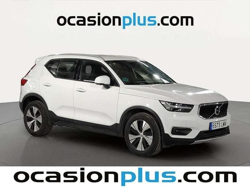 Usado Volvo XC40 Momentum 163 CV (119 kW) 2021 Blanco SUV