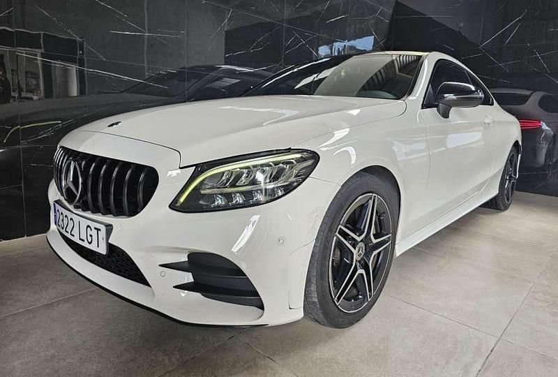 Usado Mercedes C300 258 CV (189 kW) 2018 Blanco Coupe