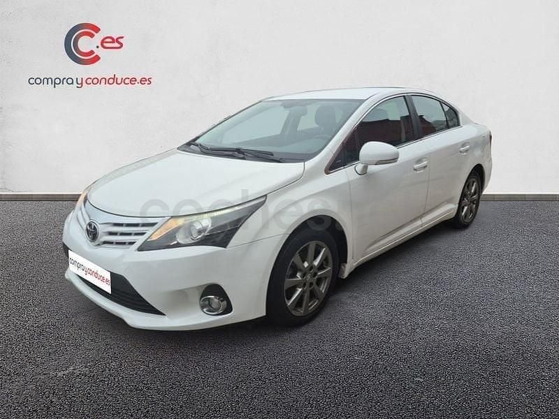 Usado Toyota Avensis Advance 150 CV (110 kW) 2012 Blanco Berlina