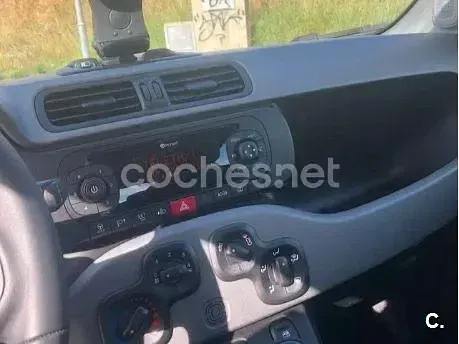 Usado Fiat Panda Lounge 69 CV (50 kW) 2017 Gris / plata Utilitario