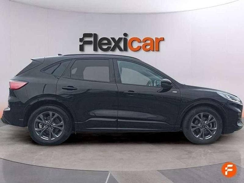 Usado Ford Kuga ST-Line 120 HP (88 kW) 2024 Preto SUV