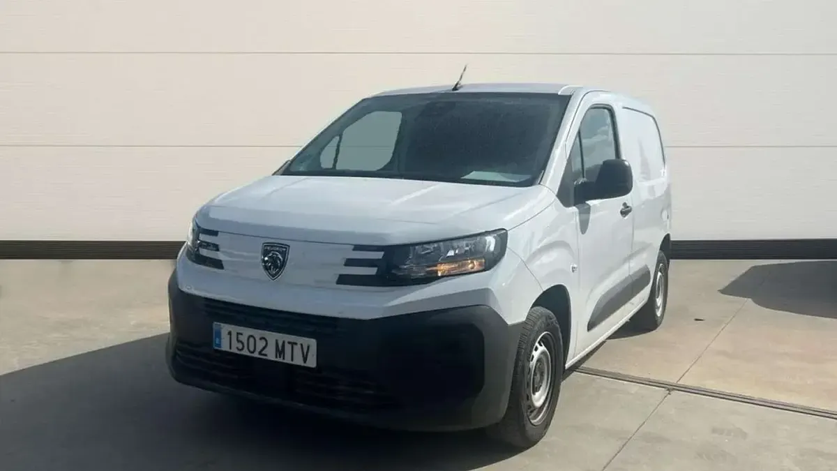 Usado Peugeot Partner 103 CV (75 kW) 2024 Blanco Monovolumen