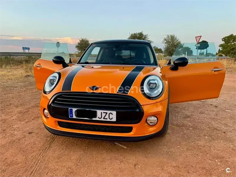 Usado Mini Cooper 136 CV (100 kW) 2017 Naranja Utilitario
