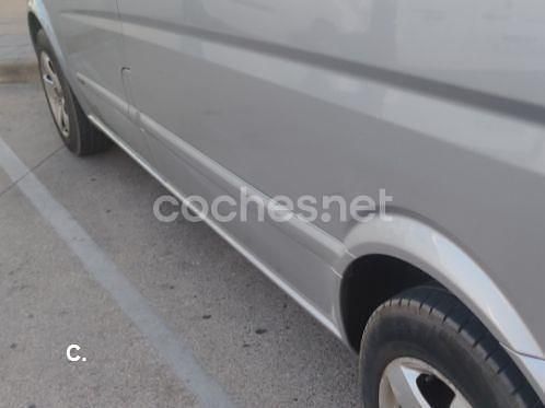 Usado Mercedes Viano 150 CV (110 kW) 2006 Gris / plata Monovolumen